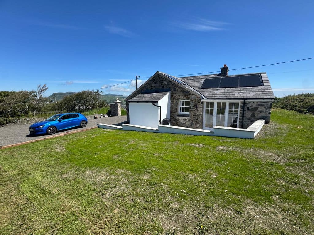 Balnahowe Road, Port Erin — photo 4