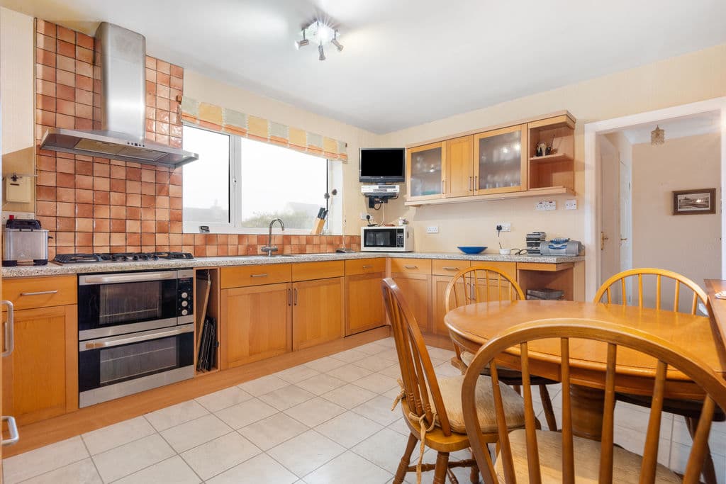 1 Cronk Avenue, Onchan — photo 4