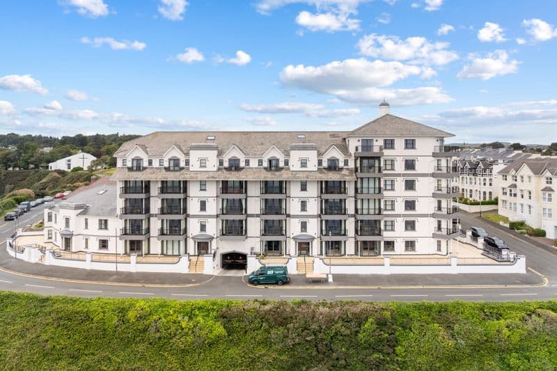 Apartment 13 Kensington Place, Onchan — photo 1