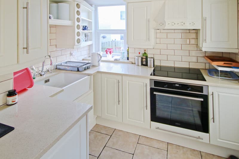 17 Victoria Road, Port St Mary — photo 3