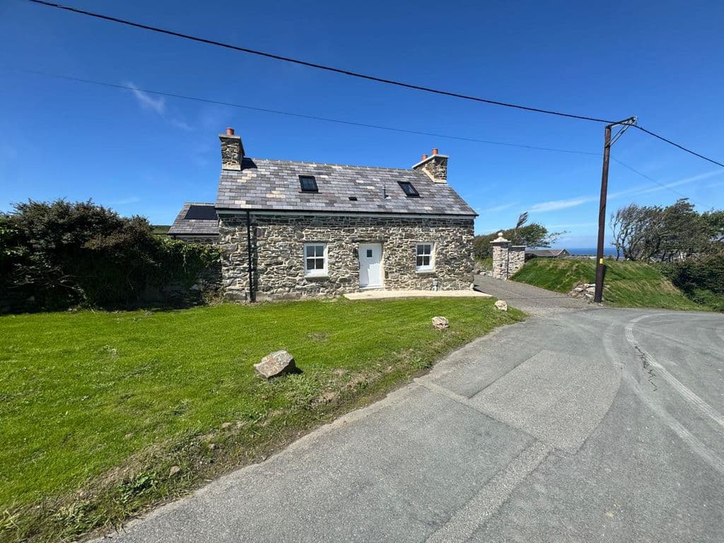 Balnahowe Road, Port Erin — photo 1