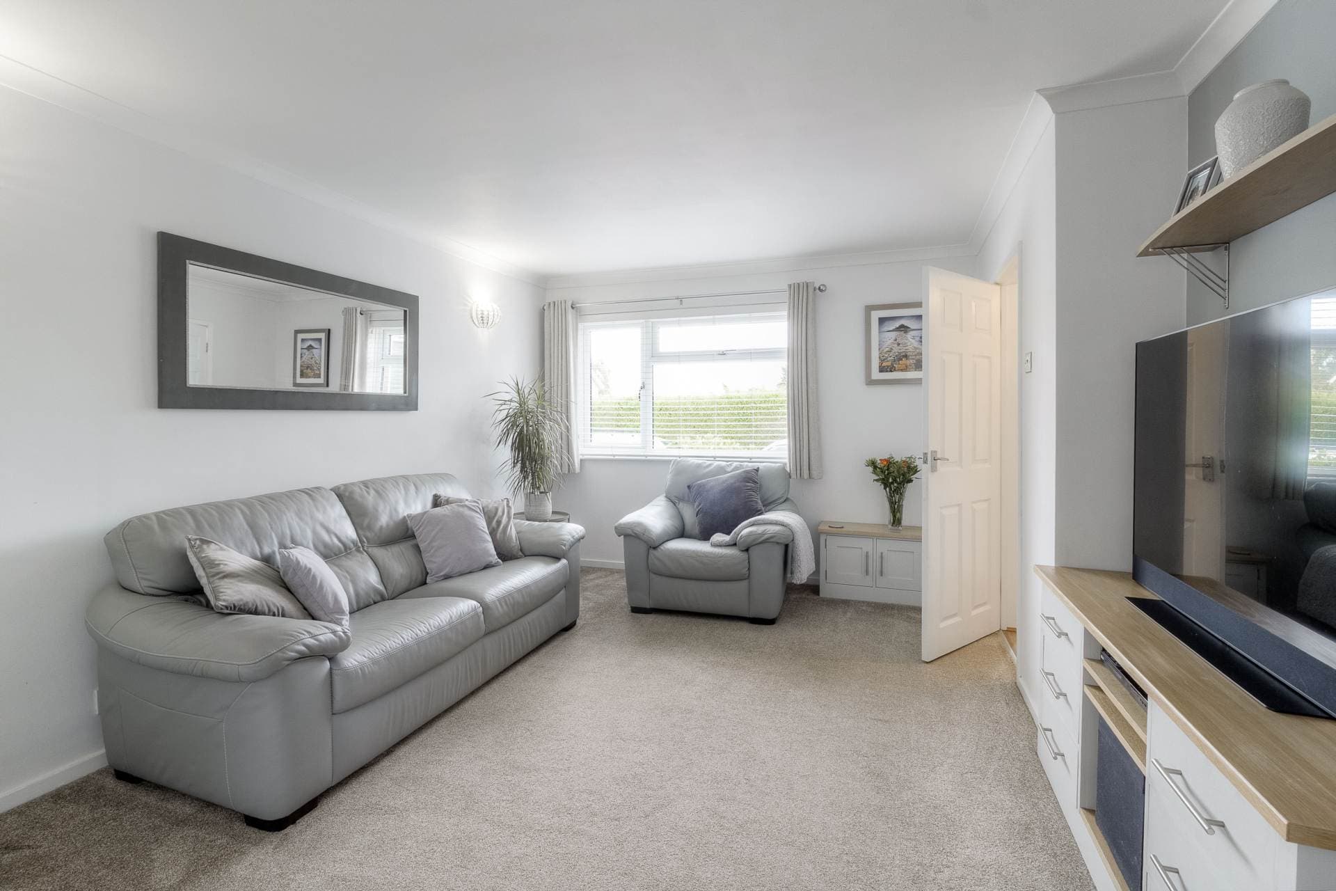 Longfellow Drive, Newport Pagnell — photo 4