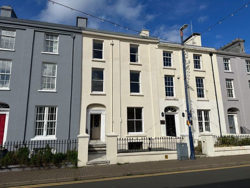 9 Auckland Terrace, Ramsey — photo 1