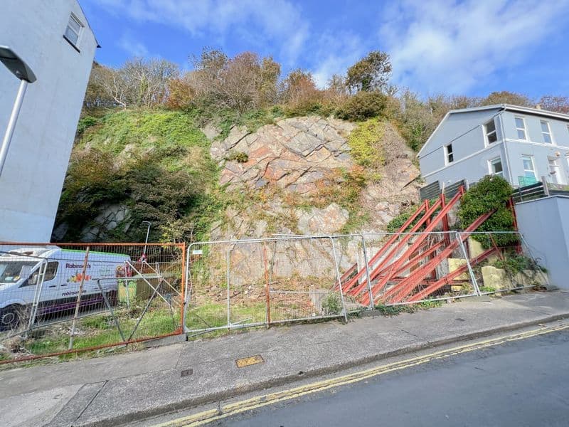 Switzerland Road, Douglas — photo 3