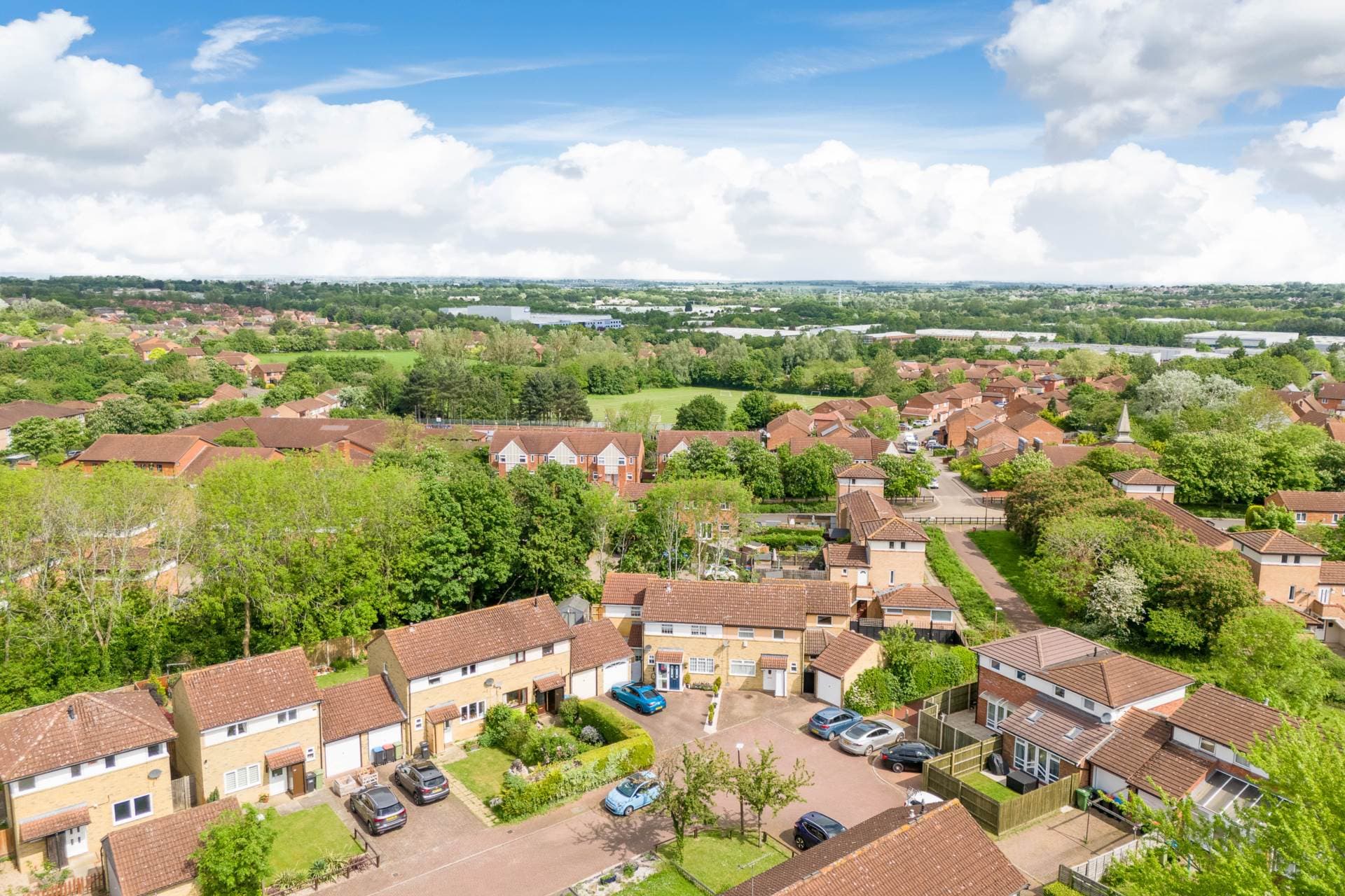 Tavelhurst, Two Mile Ash — photo 4