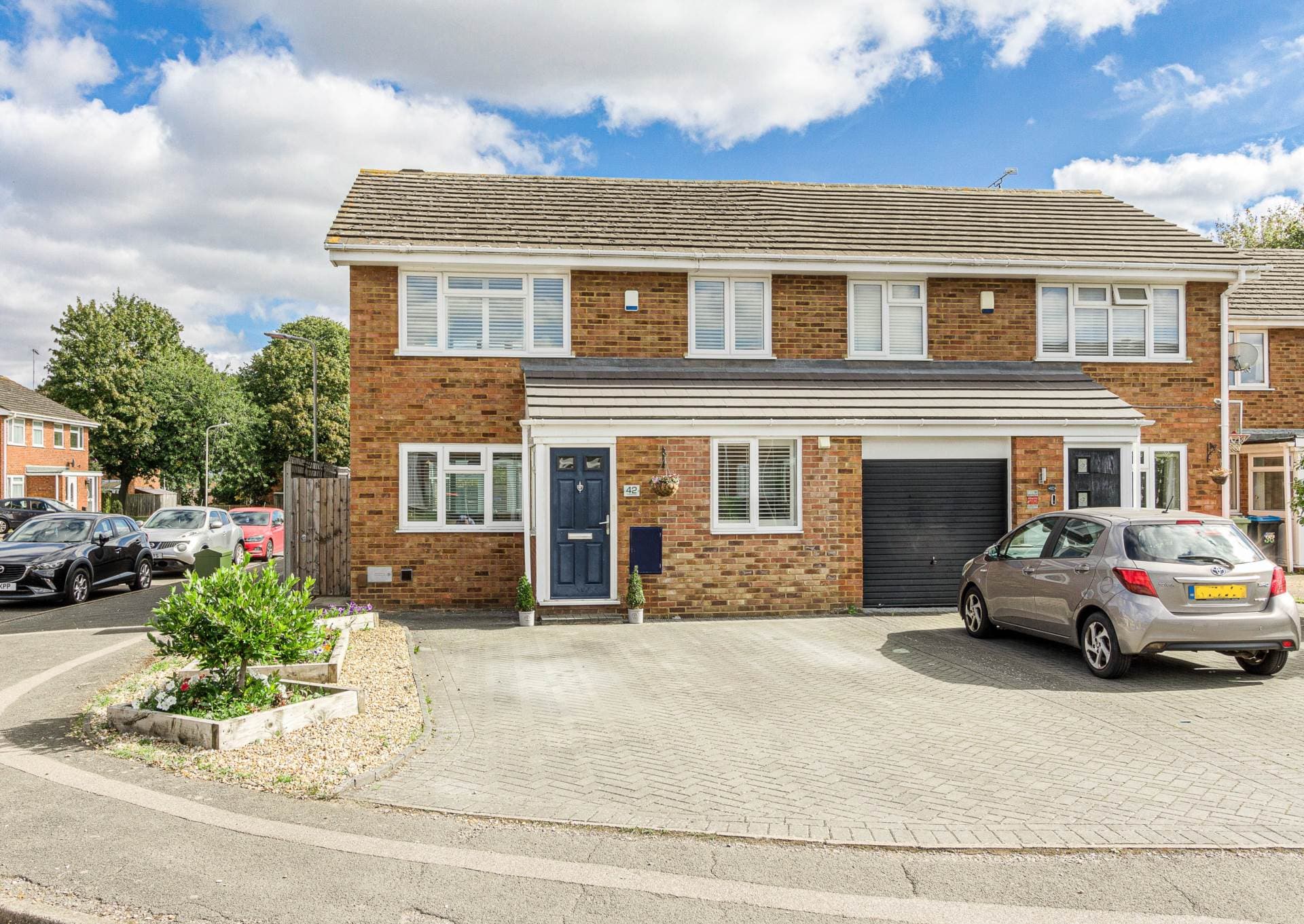 Holland Way, Newport Pagnell — photo 1