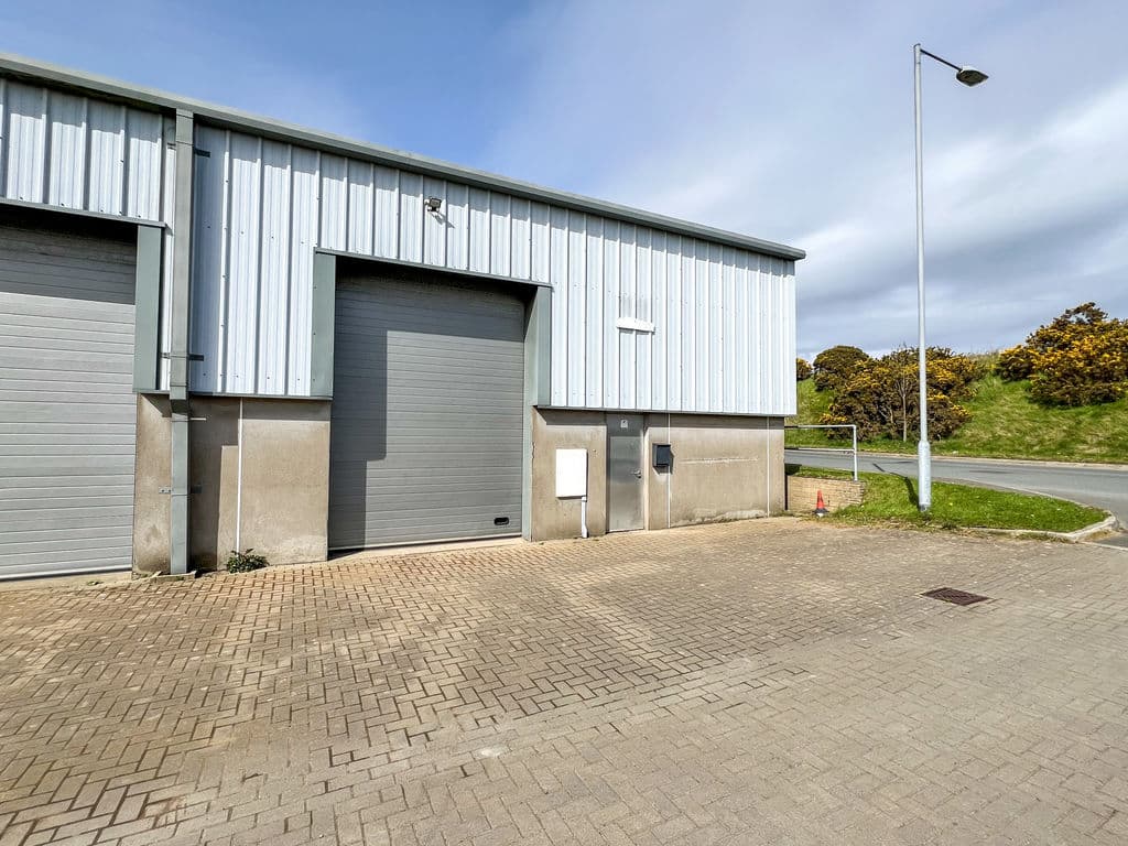 Middle Park Industrial Estate, Braddan — photo 3