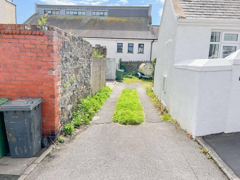 Off Gellings Avenue, Port St. Mary — photo 2