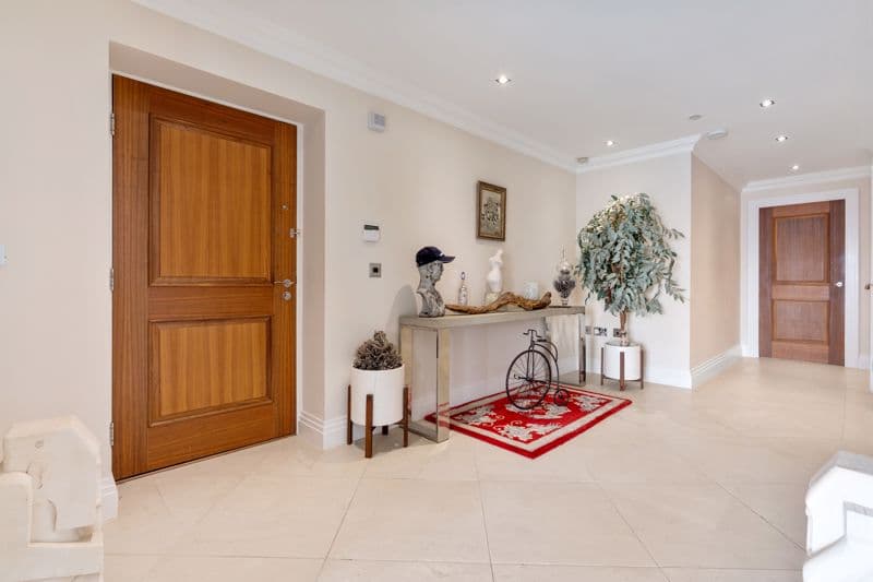 Apartment 13 Kensington Place, Onchan — photo 3
