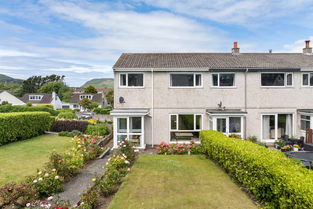 1 Athol Court, Port Erin — photo 1