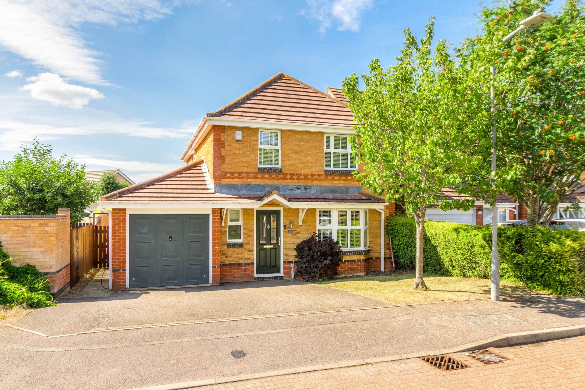 Leary Crescent, Newport Pagnell — photo 1