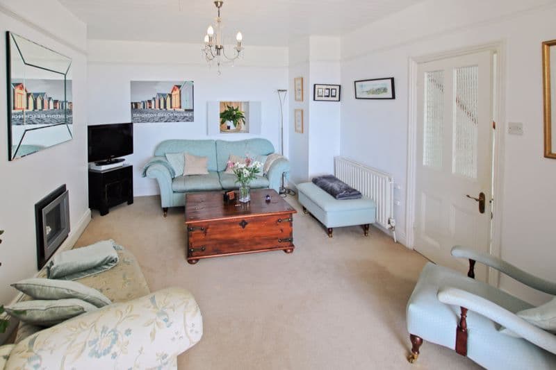 Beachway, Derbyhaven — photo 3