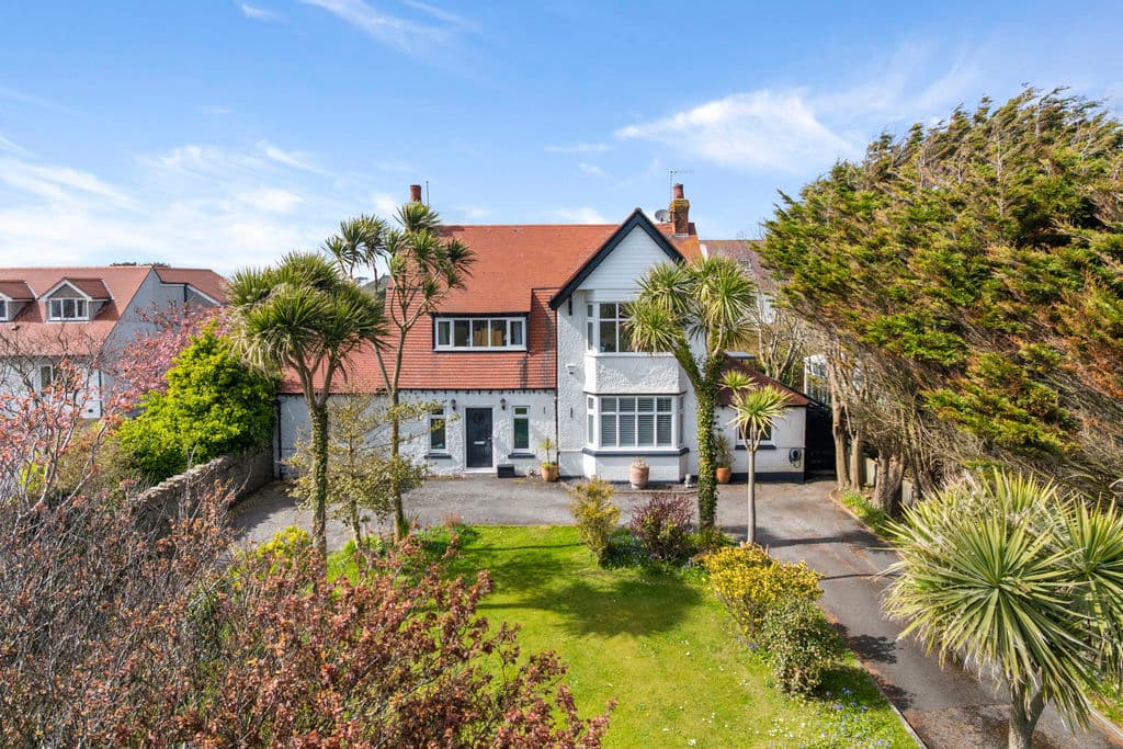 Wendover, Douglas Road, Castletown — photo 1