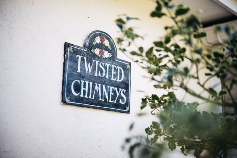 Twisted Chimneys, Main Road, Glen Vine — photo 3