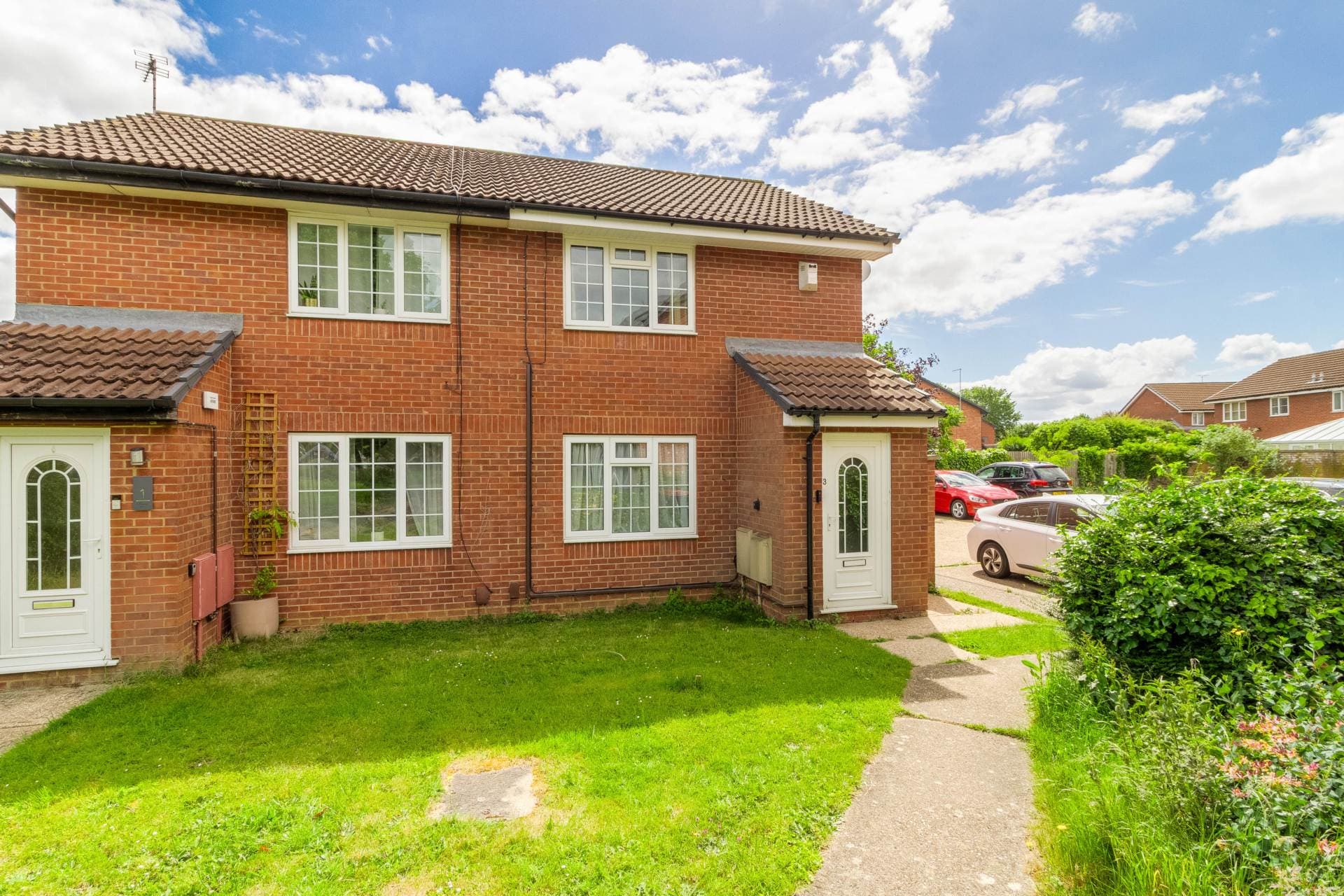 Elthorne Way, Newport Pagnell — photo 1