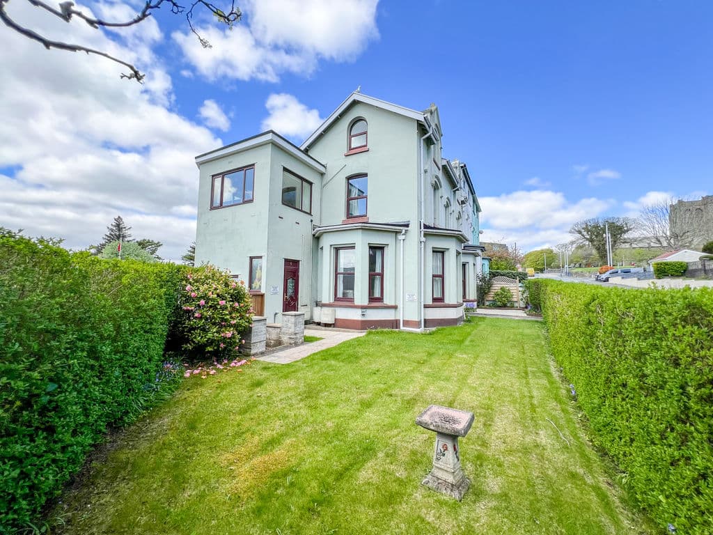 1 Laureston View and 1 & 2 St Mary's Road, Douglas — photo 1