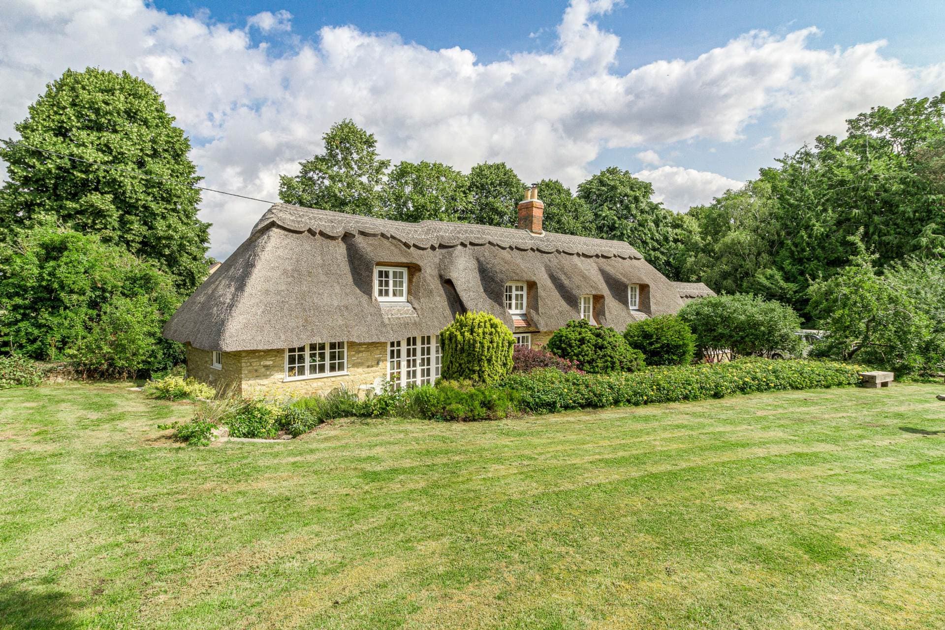 Wicken Wood Cottage, Leckhampstead Road, Wicken — photo 3