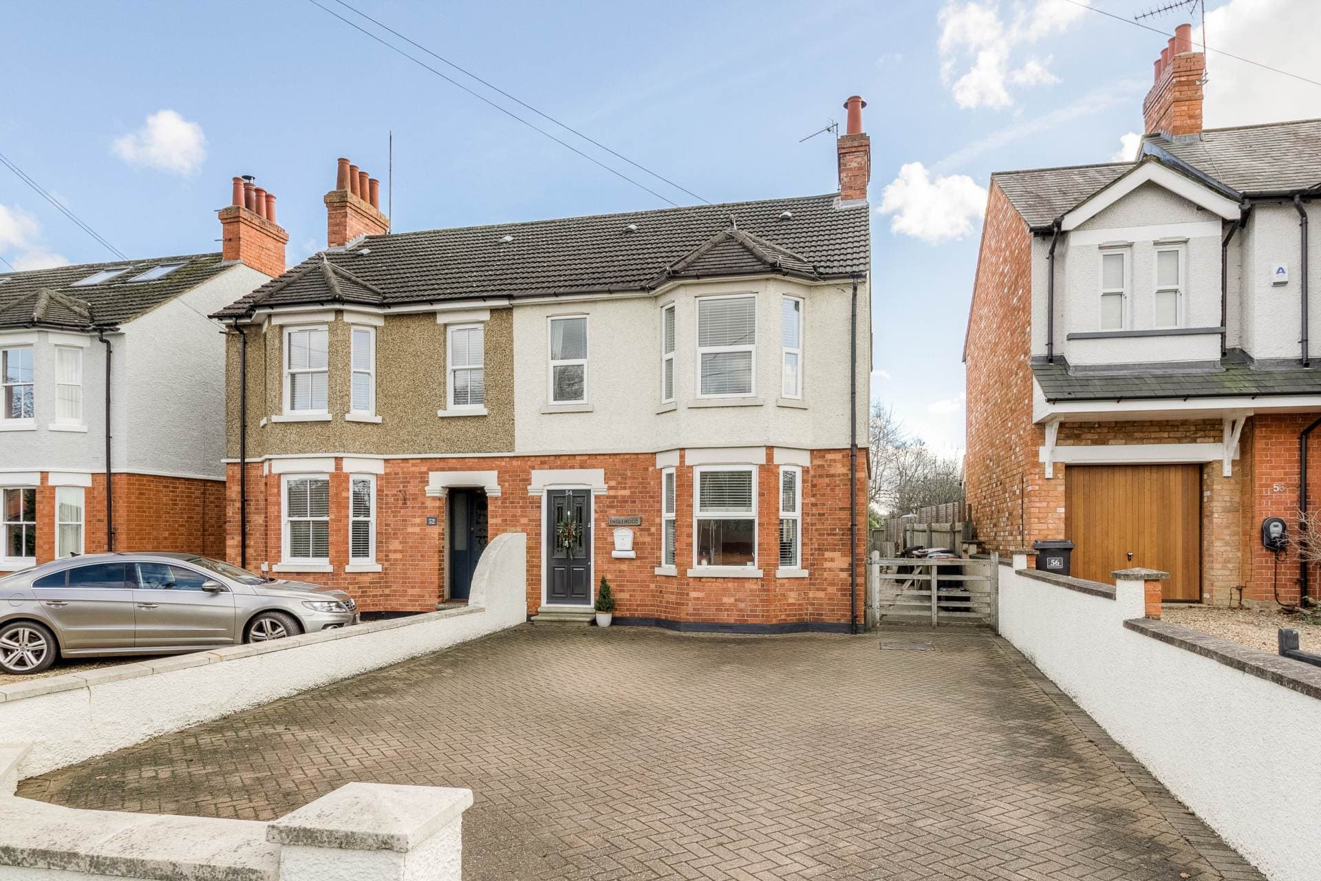 Wolverton Road, Newport Pagnell — photo 1