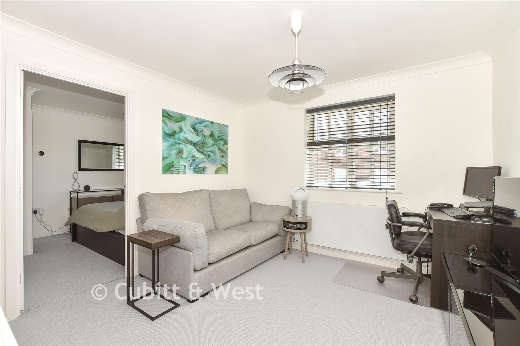 1 Bed Apartment, Farriers Lea Haywards Heath — photo 4