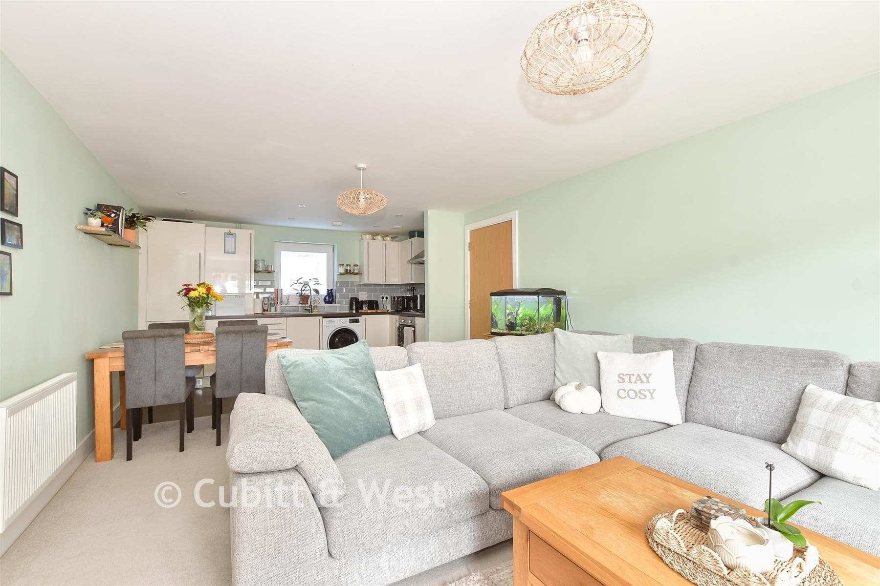 2 Bed Flat, Lexington Drive Haywards Heath — photo 3