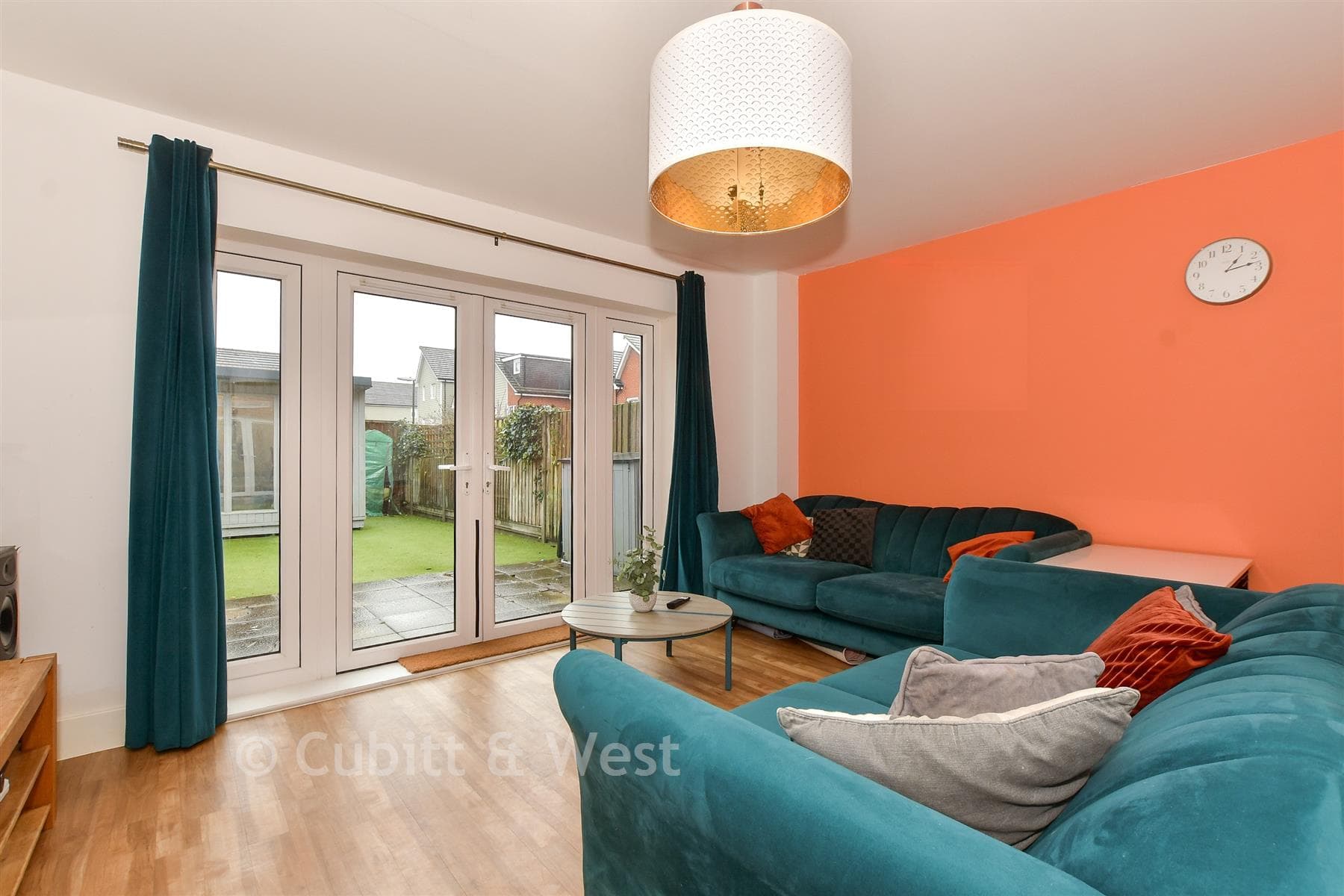 3 Bed Terraced House, Hanbury Lane Haywards Heath — photo 4