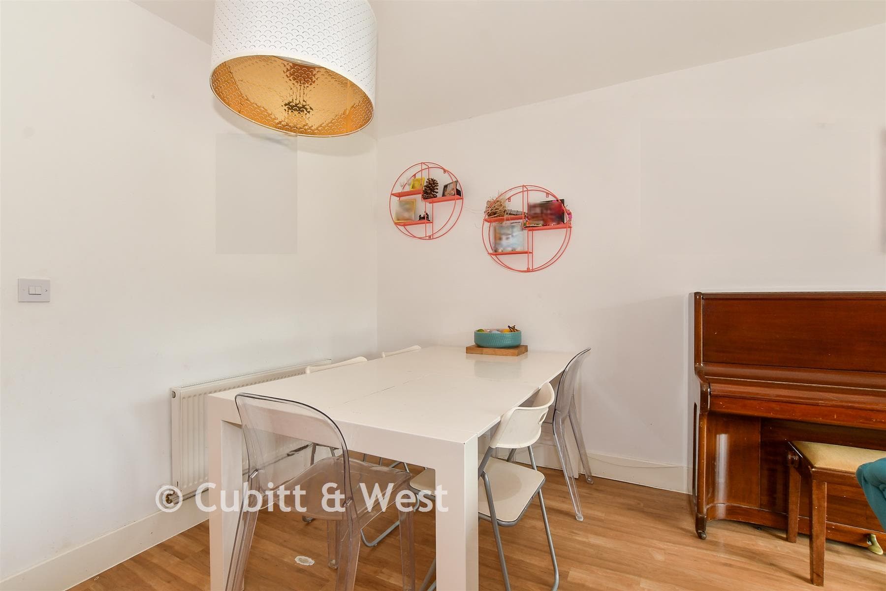 3 Bed Terraced House, Hanbury Lane Haywards Heath — photo 5