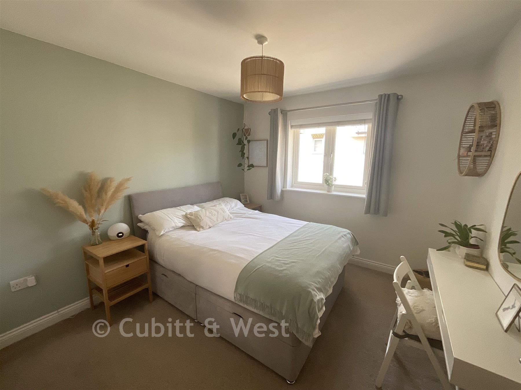 1 Bed Apartment, Gordon Road Haywards Heath — photo 5