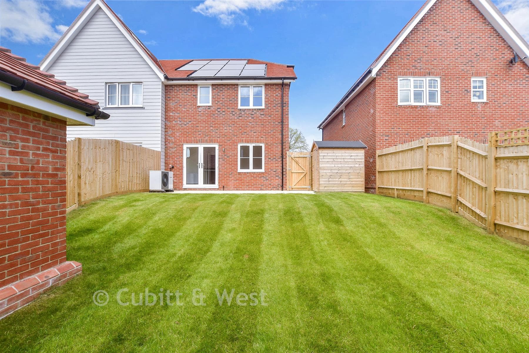 3 Bed Semi Detached House, Buttercup Way Temple Gate Burgess Hill — photo 2