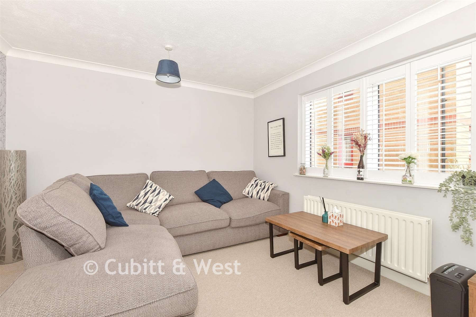 1 Bed Apartment, Franklynn Road Haywards Heath — photo 4