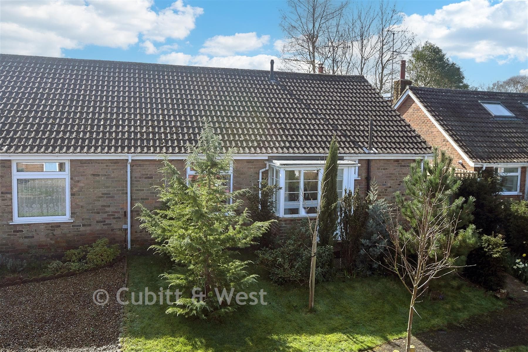 2 Bed Semi Detached Bungalow, Ockley Way Hassocks — photo 1