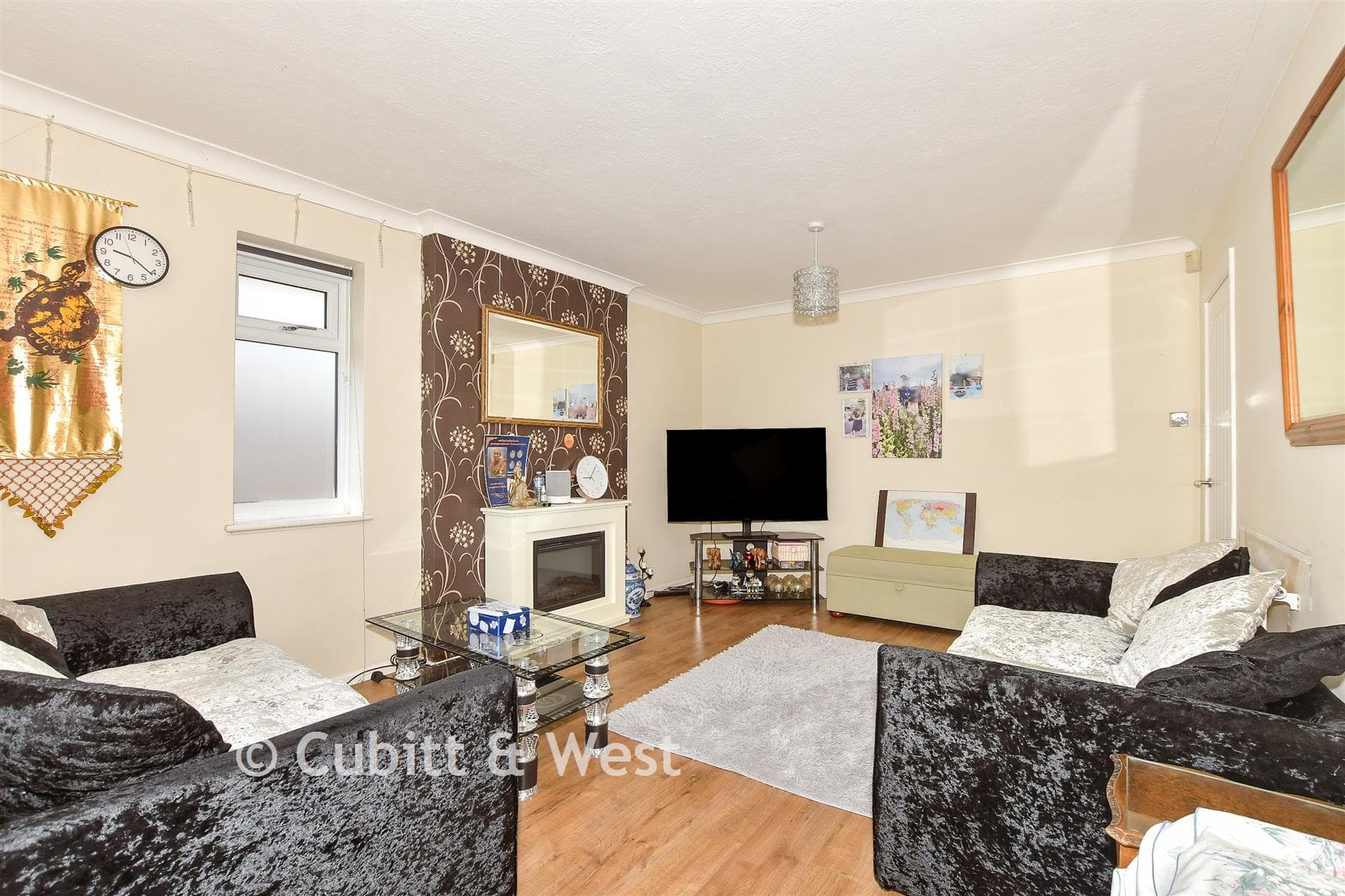6 Bed Chalet, Keymer Road Burgess Hill — photo 4