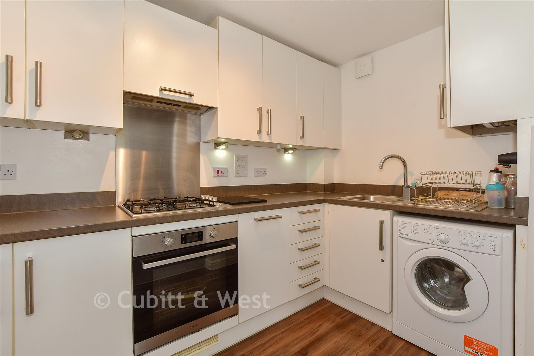 2 Bed Flat, Chapman Way Haywards Heath — photo 5