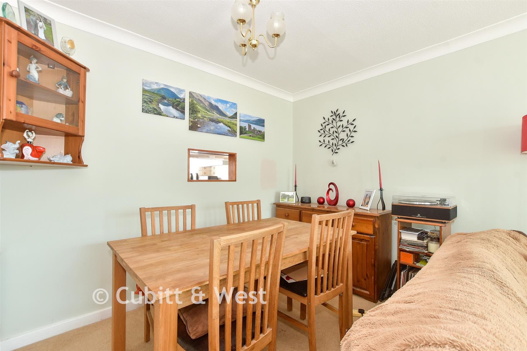 3 Bed Semi Detached House, Aspen Walk Haywards Heath — photo 5