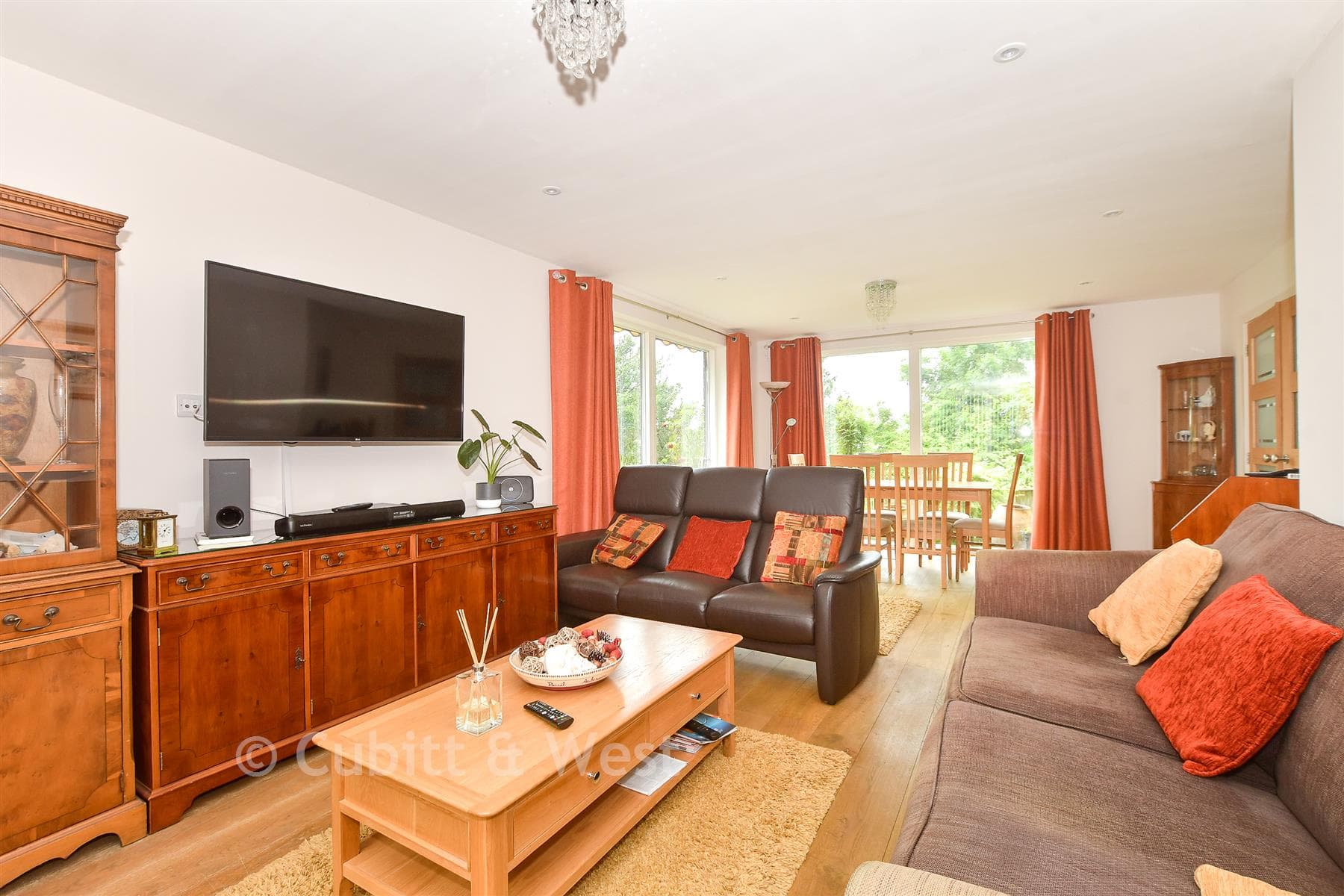 4 Bed Detached House, Rocky Lane Haywards Heath — photo 3