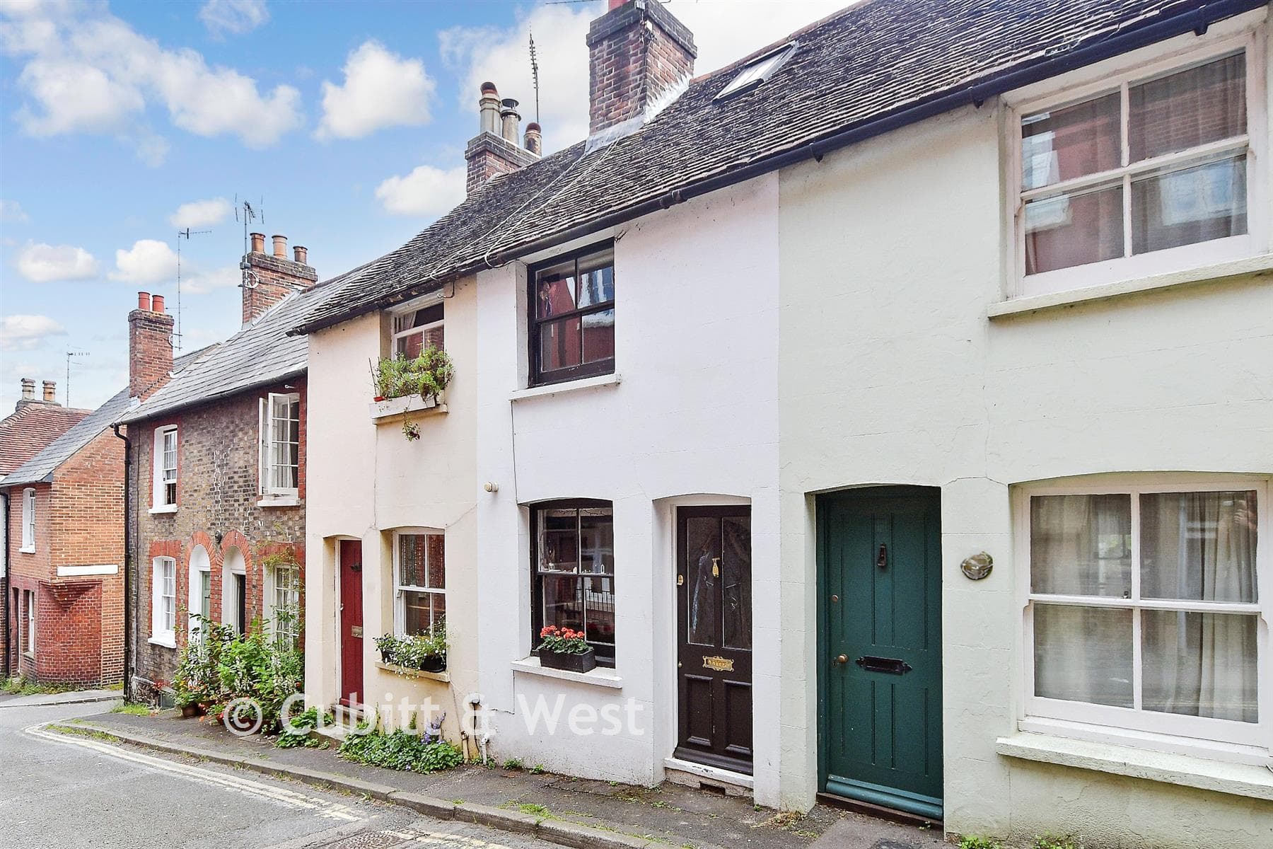 1 Bed Cottage, St John Street Lewes — photo 1
