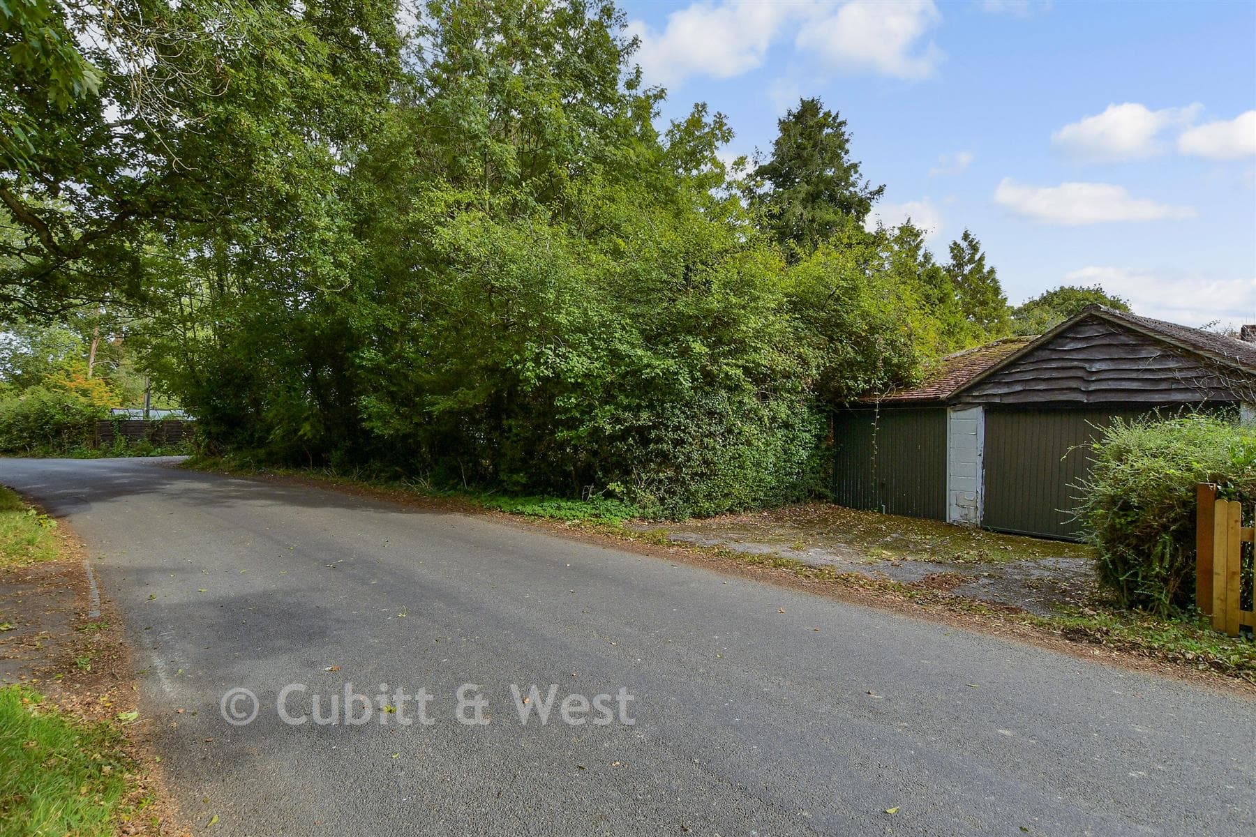 4 Bed Detached House, Town Littleworth Cooksbridge Lewes — photo 2