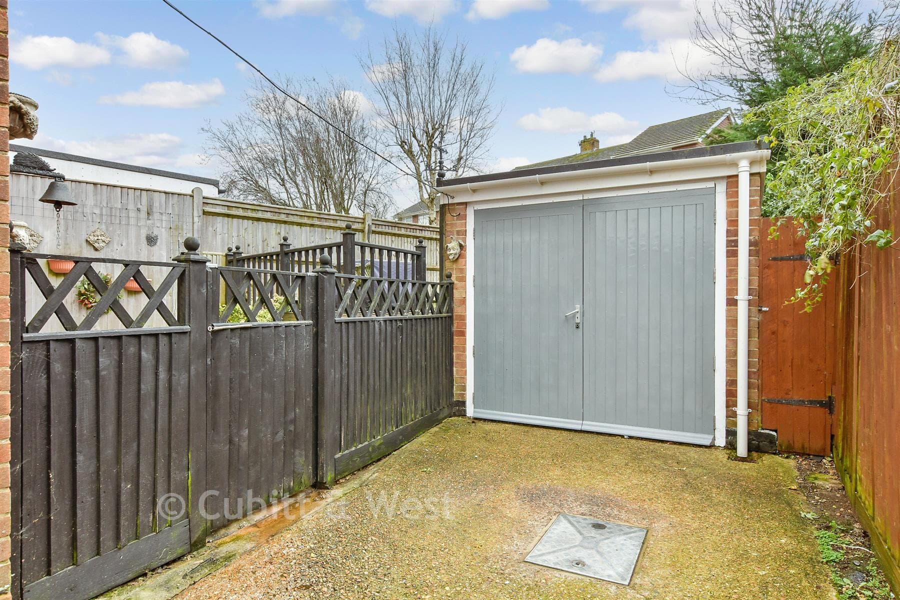 3 Bed Semi Detached House, Christie Avenue Ringmer Lewes — photo 2