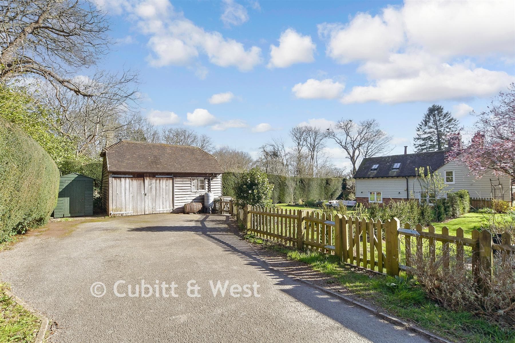 5 Bed Detached House, Cooksbridge Lewes — photo 2