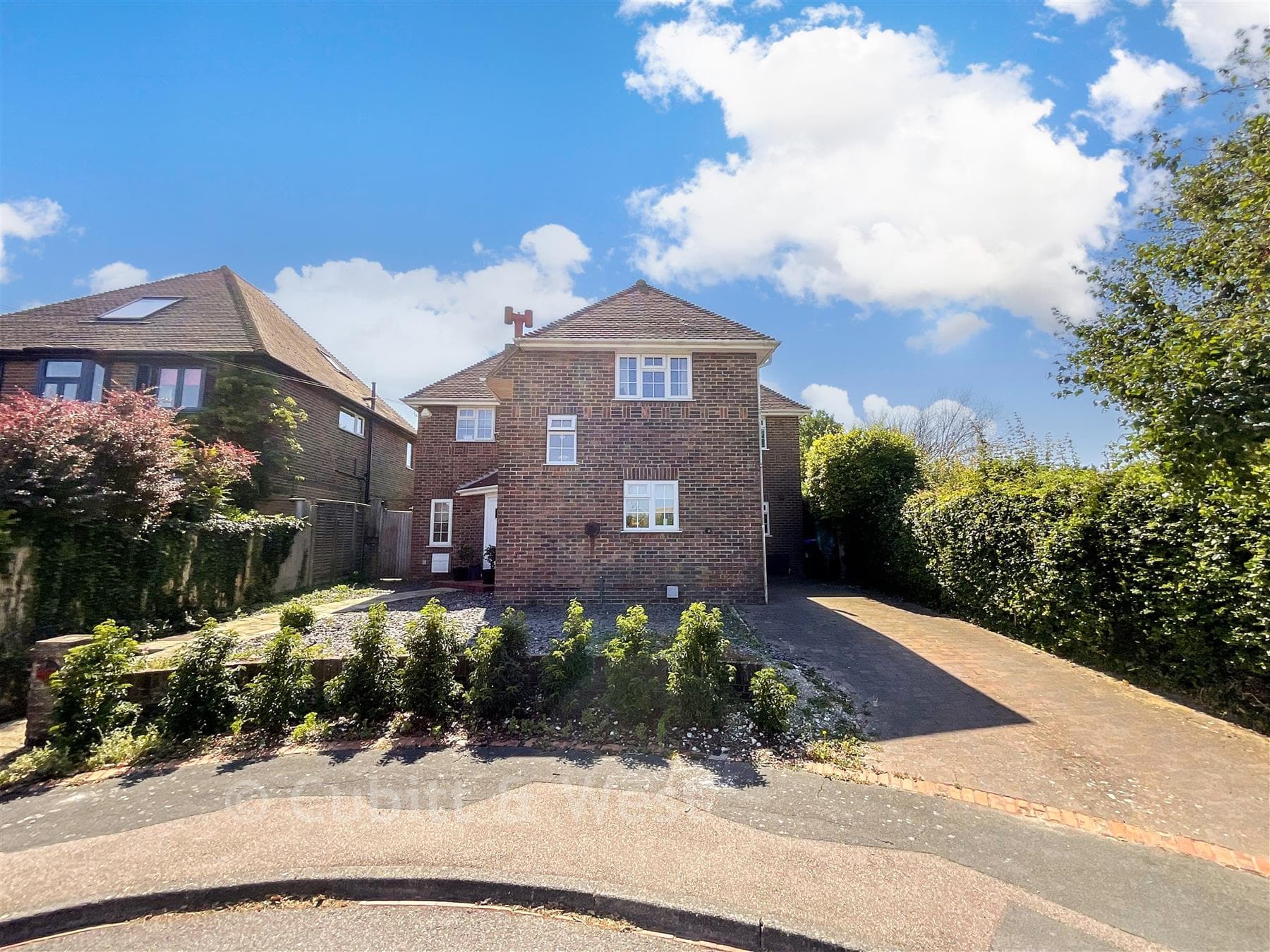 4 Bed Detached House, Gundreda Road Lewes — photo 1