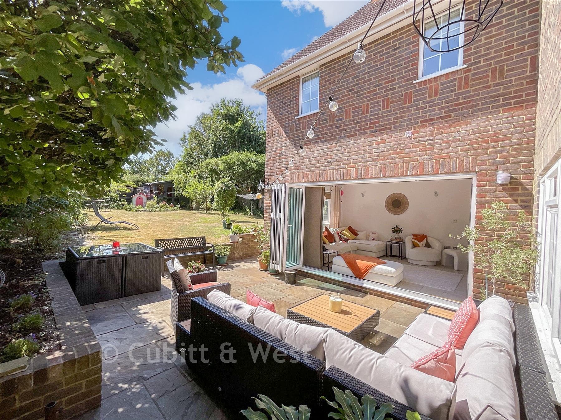 4 Bed Detached House, Gundreda Road Lewes — photo 2
