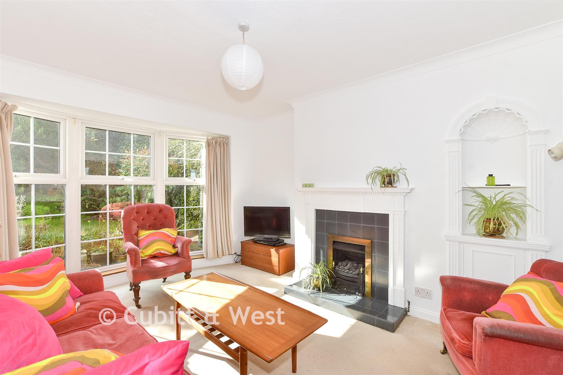 3 Bed Semi Detached House, Sackville Close Lewes — photo 4