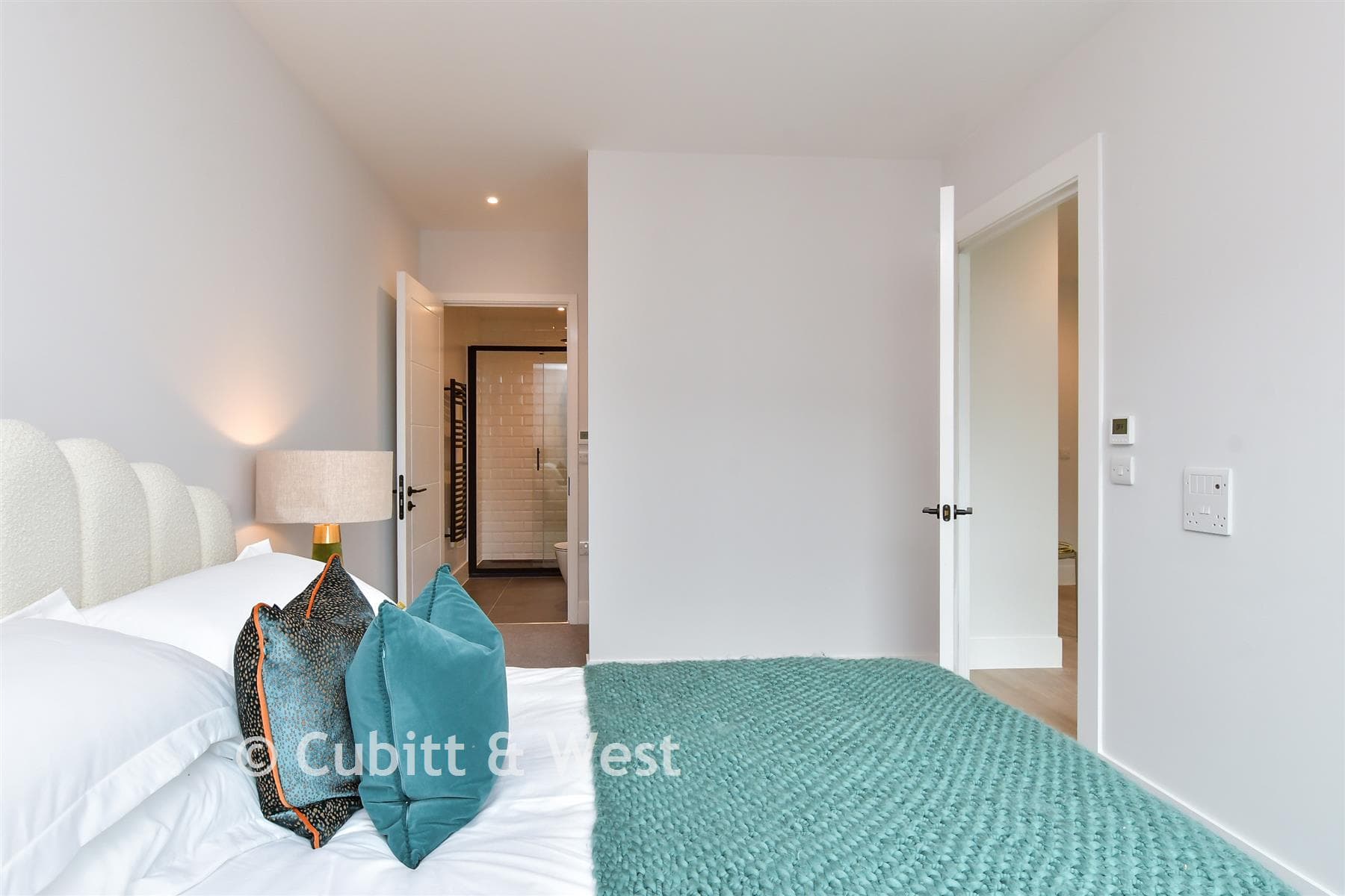 2 Bed Apartment, The Furlong Brighton — photo 3
