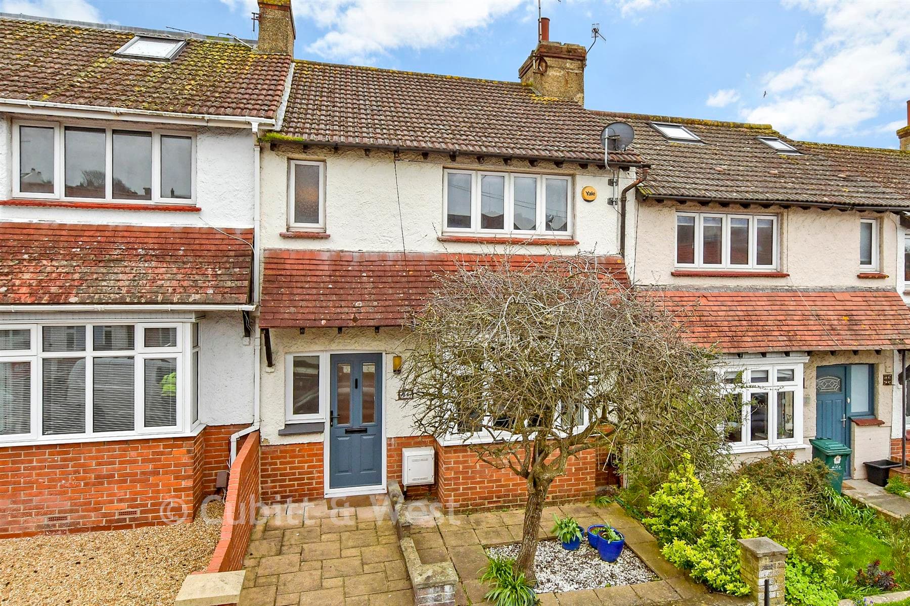 2 Bed Terraced House, Roedale Road Brighton — photo 1