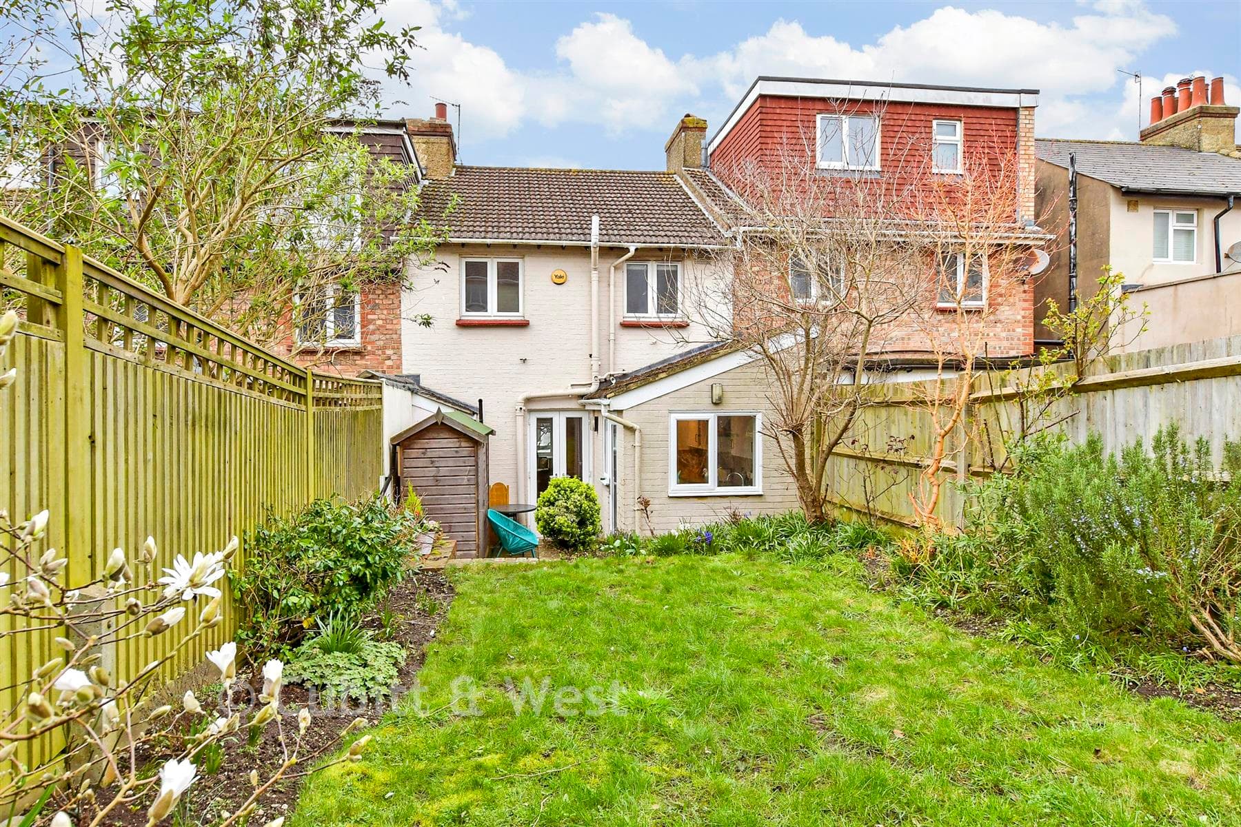 2 Bed Terraced House, Roedale Road Brighton — photo 2