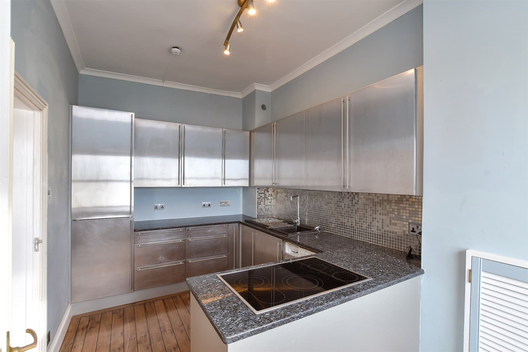 2 Bed Apartment, Brunswick Terrace Hove — photo 5