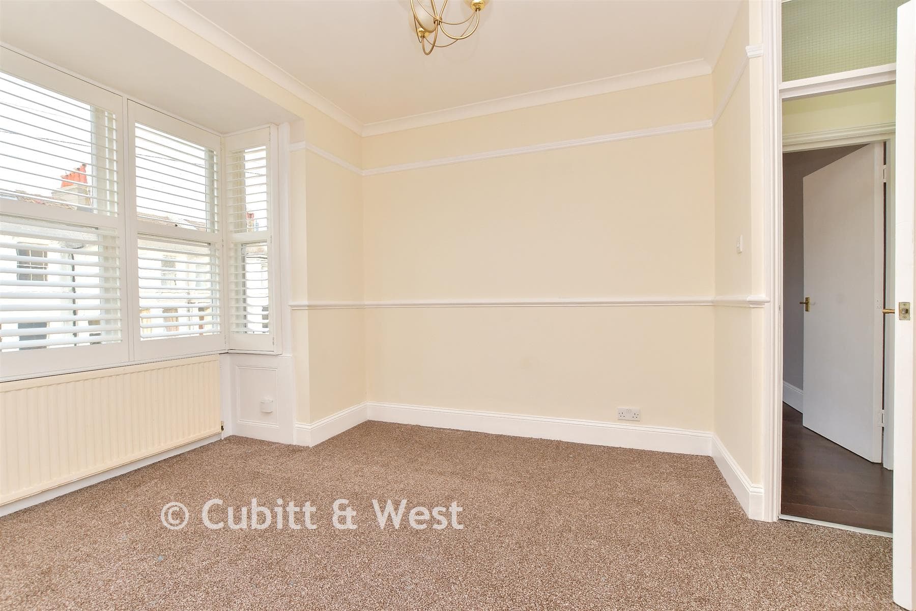 1 Bed Flat, Grantham Road Brighton — photo 3