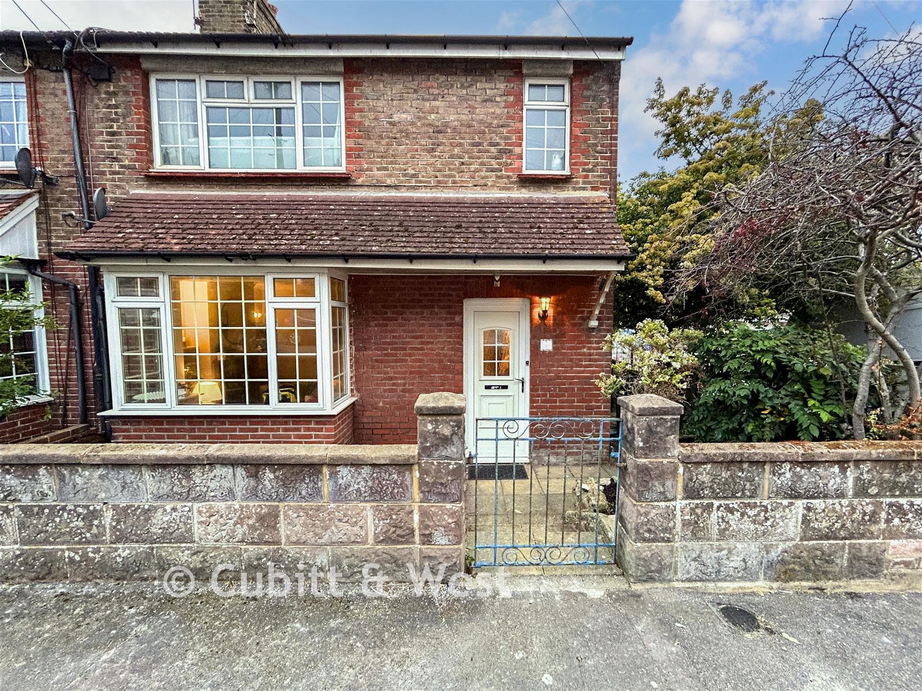 3 Bed End Of Terrace House, Dudley Road Hollingdean Brighton — photo 1