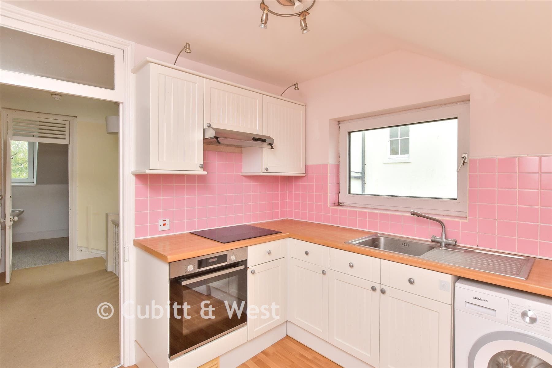1 Bed Flat, Springfield Road Brighton — photo 3