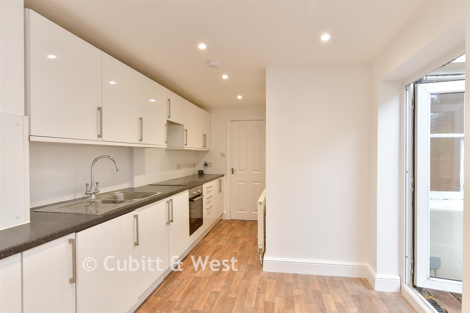 1 Bed Flat, Ditchling Rise Brighton — photo 3