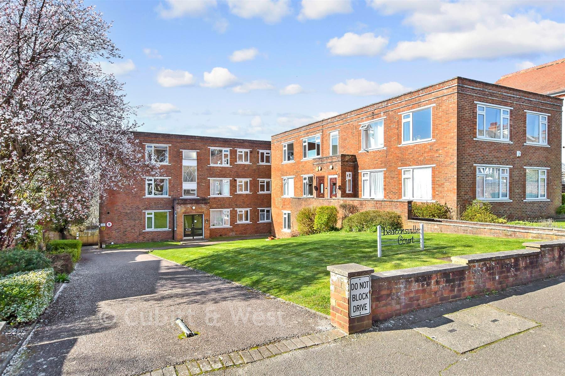 2 Bed Apartment, Beaconsfield Villas Brighton — photo 1